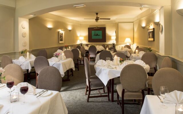 Ahernes Townhouse & Seafood Bar