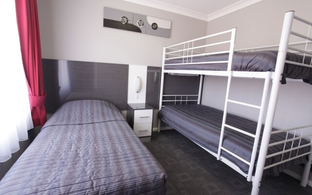 Cattlemans Country Motor Inn & Serviced Apartments