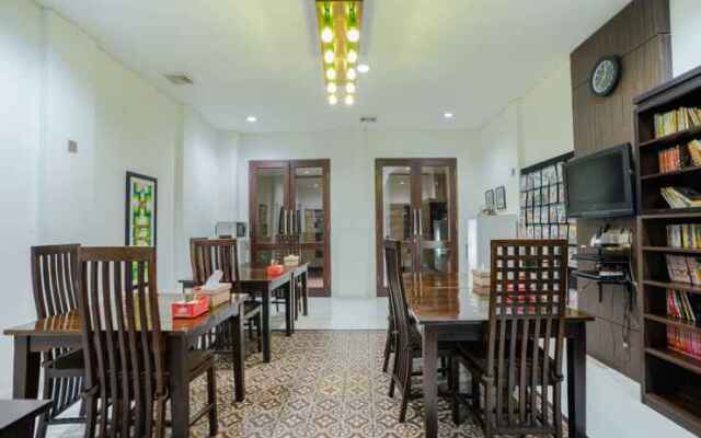 Jambuluwuk Residence Menteng
