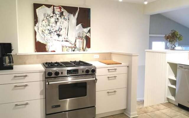 Ellis Street Getaway