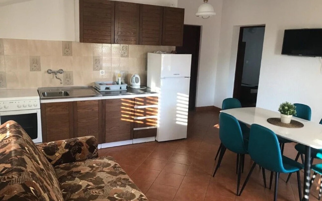 Apartment Roza near Sandy Beach