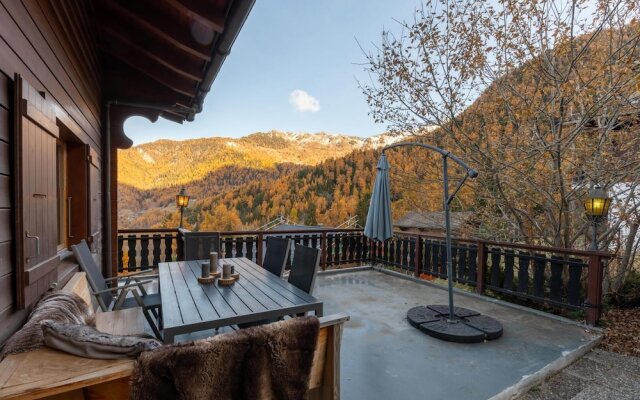 Chalet D'arbi Sauna Chalet Perfect for Families