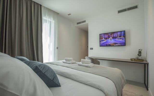 Villa Hedonist with Heated Pool