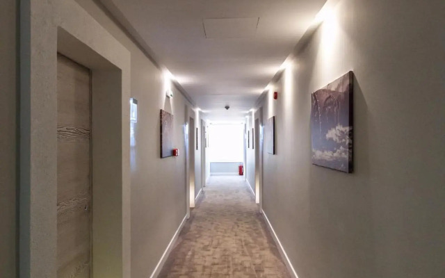 Nar Hotel