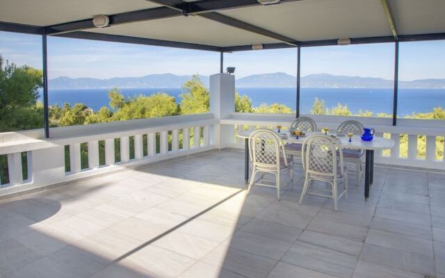 Villa Dream View in Theologos by GHH