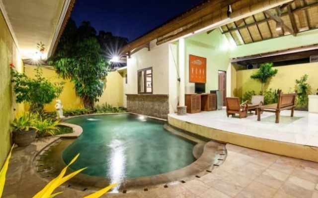 PB - 10BR · 10-BR Private Pool Villa Walk to Seminyak Beach