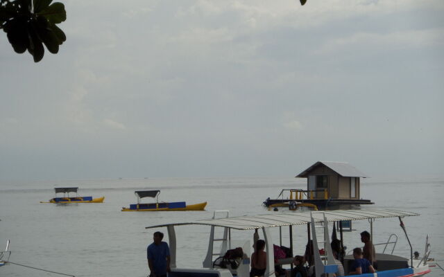 Taman Selini Wahana Beach Bungalows