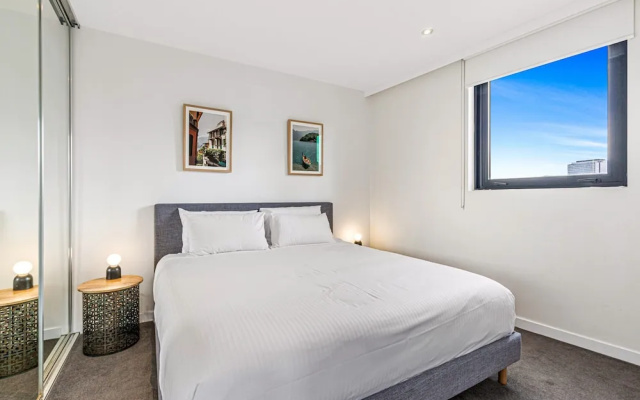 Pristine 2-bed Unit With Beautiful City Landscape – Guest Rooms – Melbourne