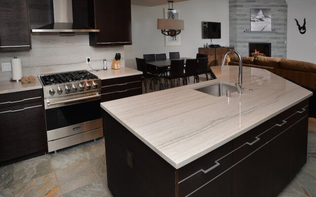 Ge Inn Plaza #109 4 Bedroom Condo by RedAwning