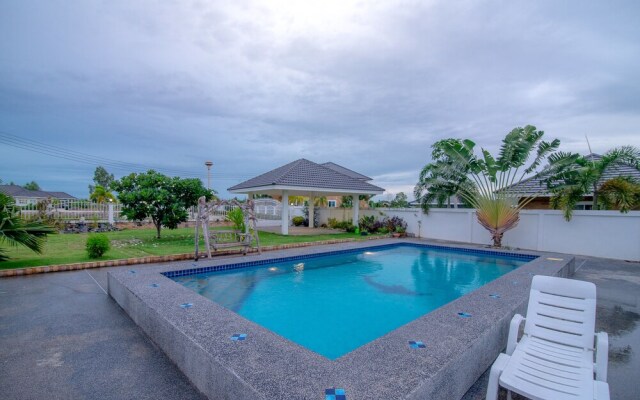 Baan Lake Hill Party Pool Villa