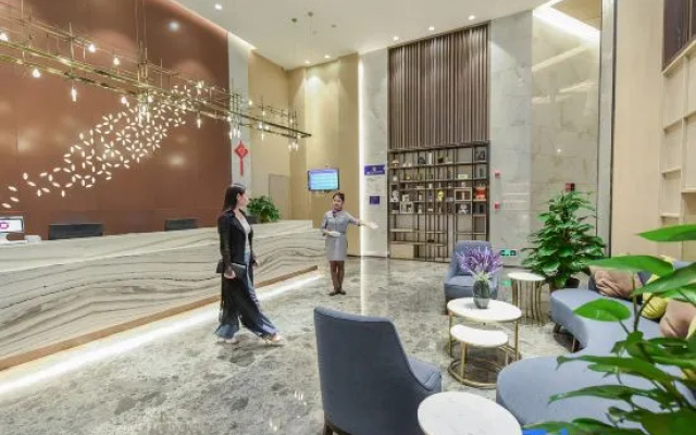Lavande Hotel (Nanchong Xihua Normal University) – People – Nanchong