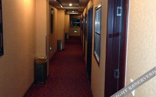 Qingmu Hotel (Nanjing Sanpailou University of Posts and Telecommunications)