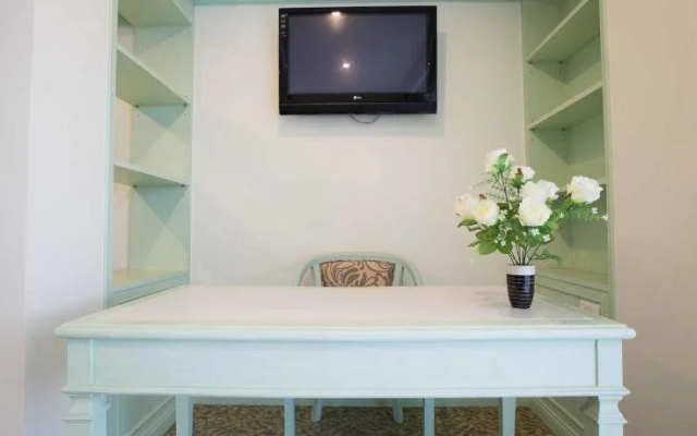The Brilliant Palace - photo 2