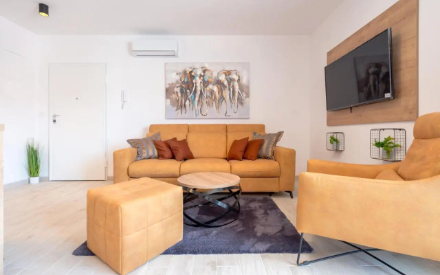 Magnolia 4* luxury apartment in town center