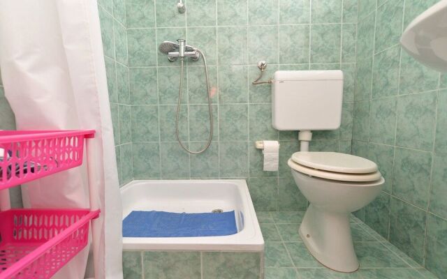 Apartment 623