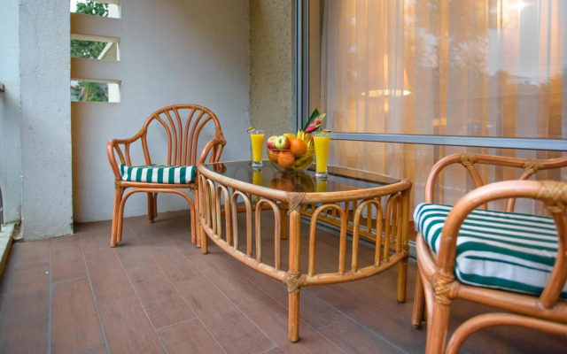 Mimosa Court Apartments