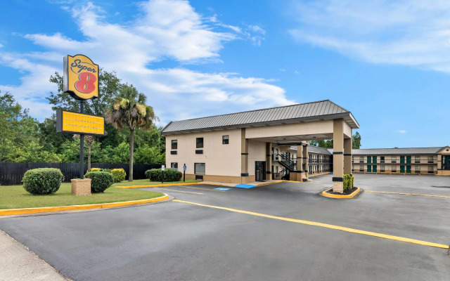 Super 8 by Wyndham Columbia