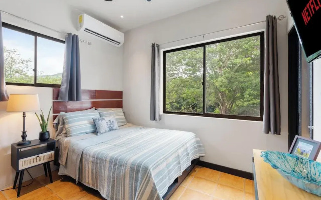 Suite 4 - Sloth Pool&Beach 3 BR Condo