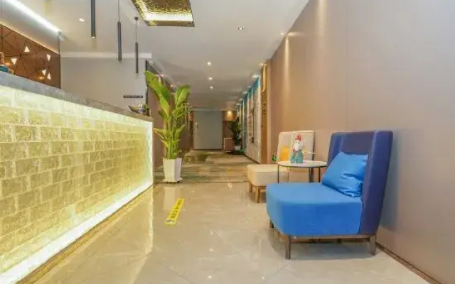 Jinglai Hotel. Selected (Shanghai Nanjing Road Pedestrian Street People's Square)