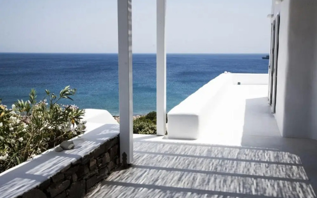 Seafront Villa Paros 3 Bedroom Luxury Villa With Pool