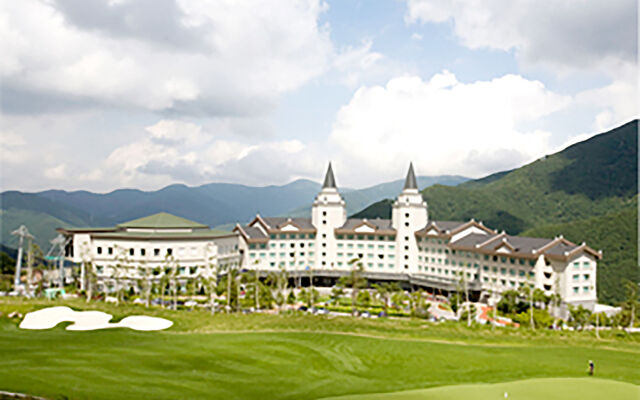 High1 Palace Hotel & CC