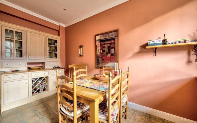 Beautiful 1 Bedroom City Centre Apartment