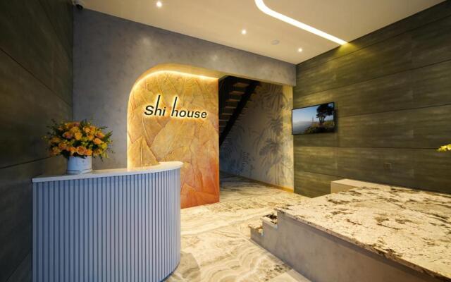 Shi House by Haviland