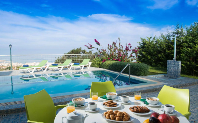 Danae's Luxury Villas