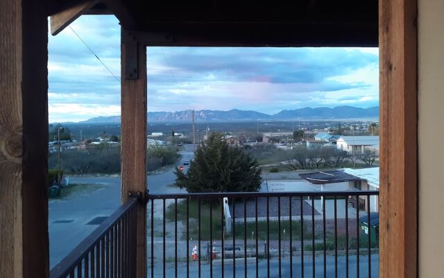 Budget Host Inn Tombstone