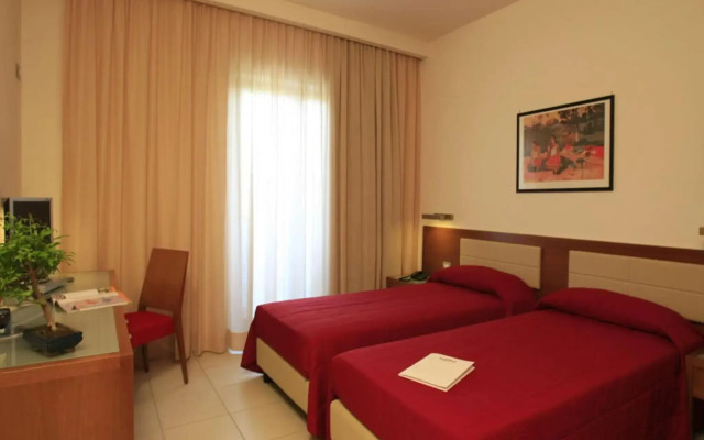 La Costiera Hotel
