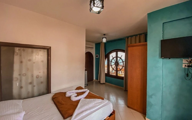 DownTown Hotel