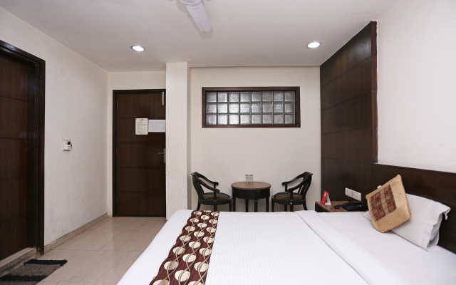 OYO 1824 Hotel Grand Peepal