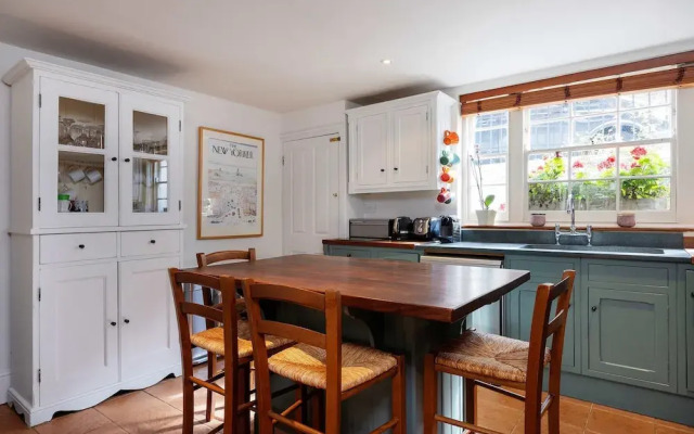 Holland Park Townhouse