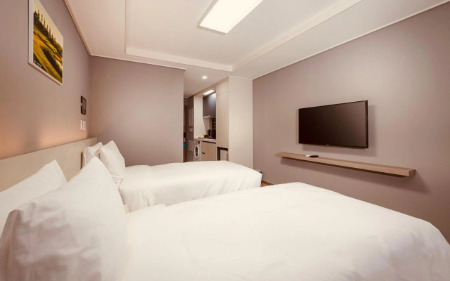 Sollago Myeongdong Hotel & Residence