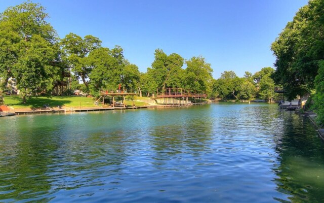 Texas River Haus LD 1683