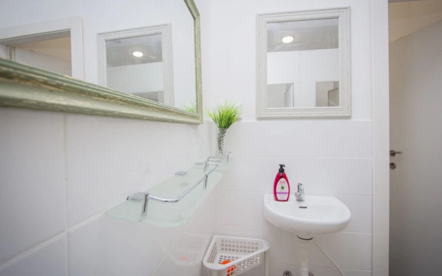Butik Hostel TLV