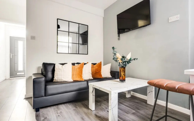 Vichy - Strathcona Suites, 3 Beds Houses in Wavertree