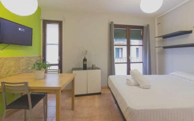 Studio in Tarragona, With Wifi