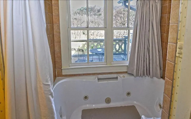 Mountain Magnolia Inn