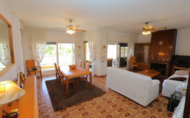 Apartamento Luminoso Para 8 Personas en Cambrils