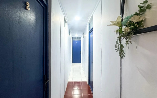 RedDoorz Syariah @ Sultana Guest House – Hotel Rooms – Bandung