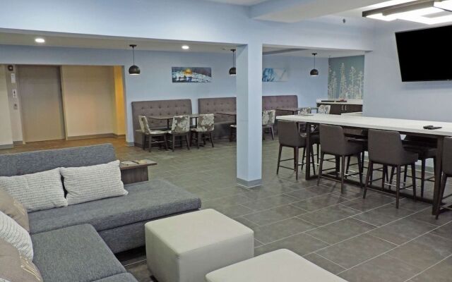 MainStay Suites Clarion, PA near I-80