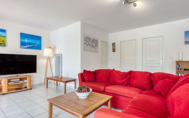 Les Acacias (MVT245)