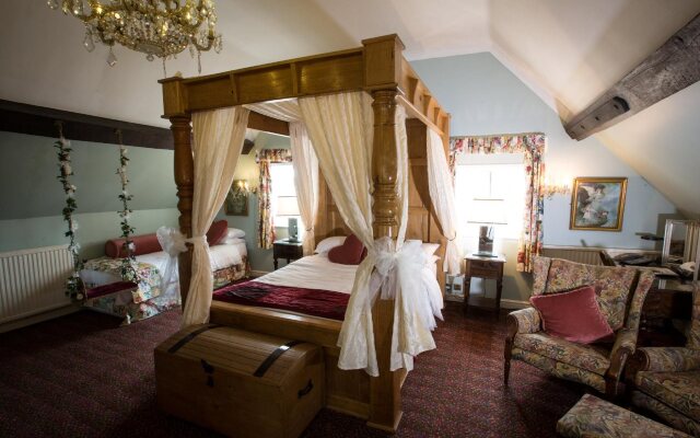 The Hundred House Hotel