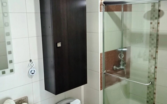 Luxury Suites Riverfront GYE