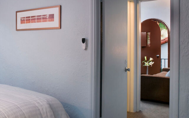 Casa Del Mar Inn