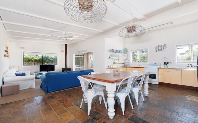 Sandy Point Road, 9, Sea Urchin