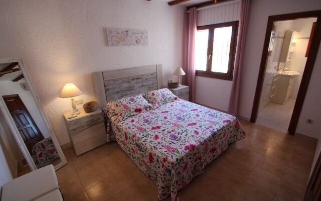 Aire - holiday home with private swimming pool in Moraira