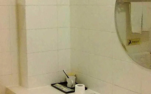 Home Inn Ouyang Road