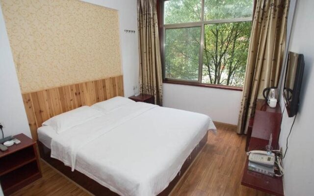Zhangjiajie Yijiaqin Hotel